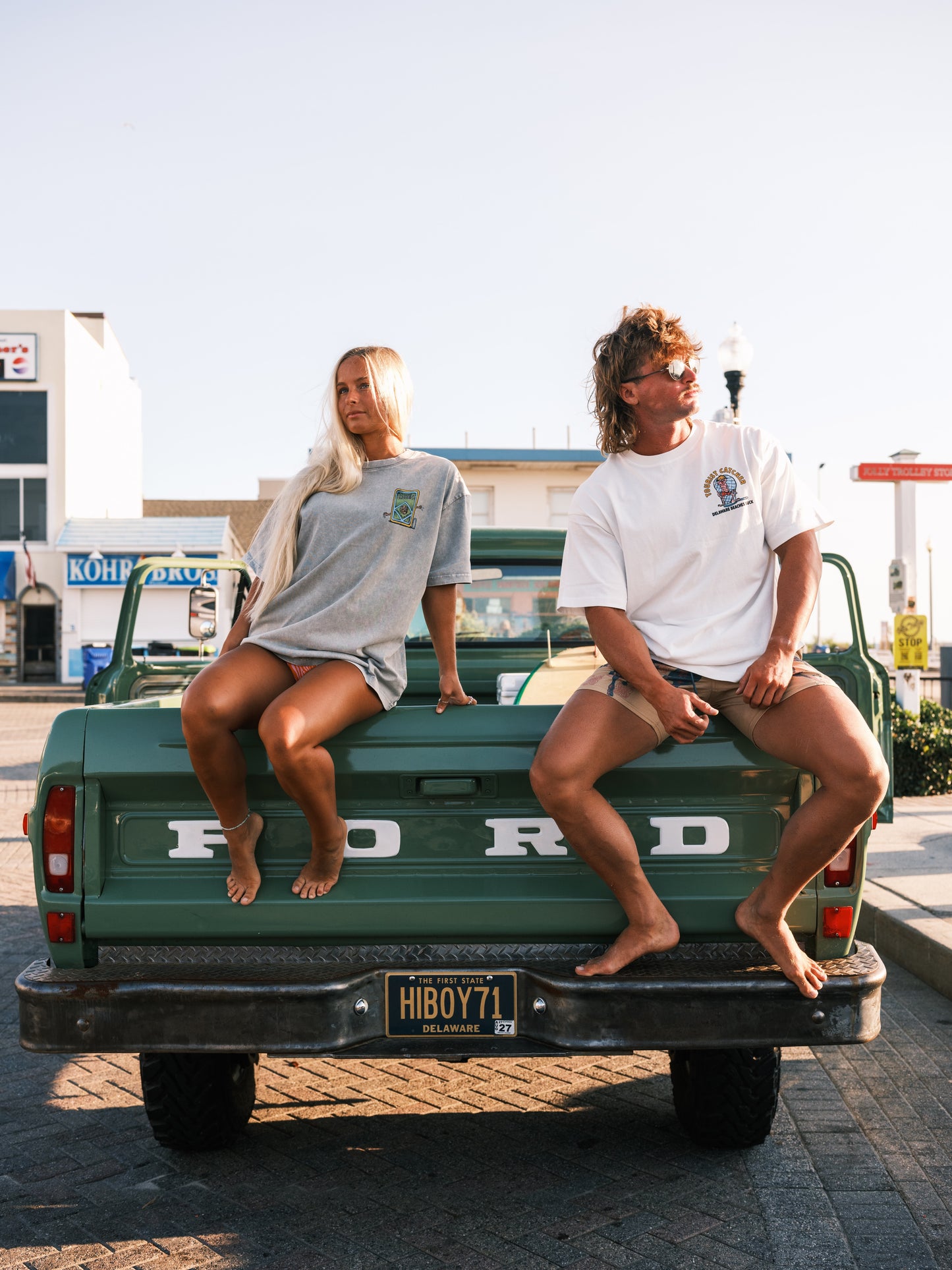 Tourist Catcher Tee